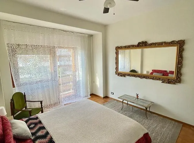 Sunny House דירה
